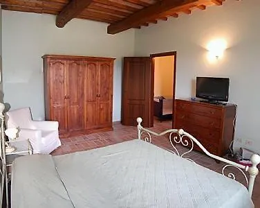 Villa Sleeps 10 Pool Todi