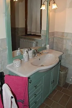 Sleeps 10 Pool Todi