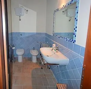 Sleeps 10 Pool Todi
