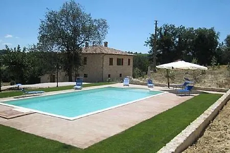 Villa Sleeps 10 Pool Todi